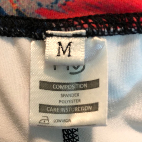 FINEMORE size Medium PEACOCK Print Legging VIVID Coloring LongLeg RARE $129 NEW - Picture 11 of 13